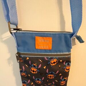 Loungefly x Hot Topic Disney Lilo & Stitch Pumpkin Stitch Passport Crossbo…